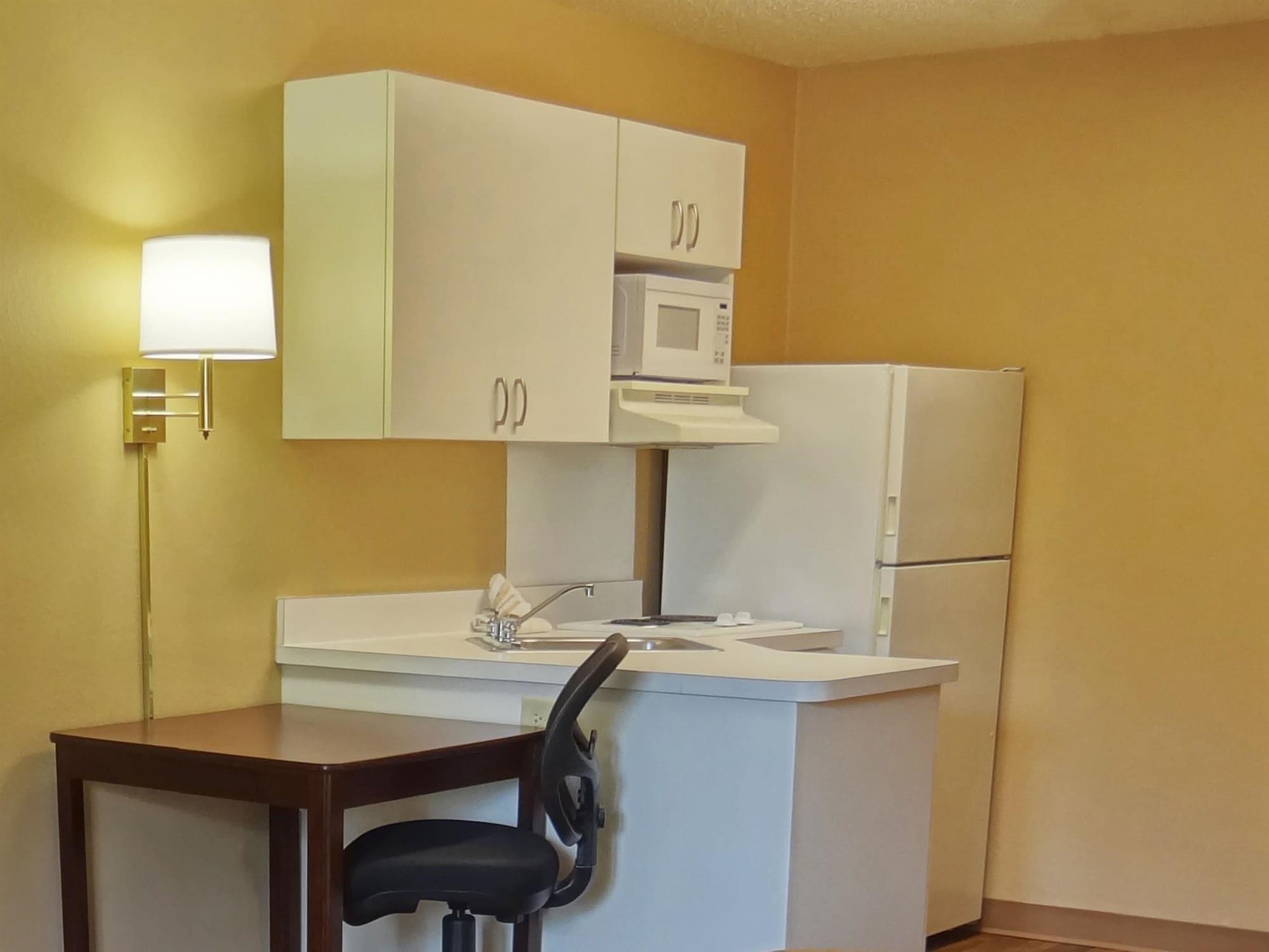 Extended Stay America Suites - Fort Lauderdale - Cypress Creek - Andrews Ave Oakland Park Exterior photo