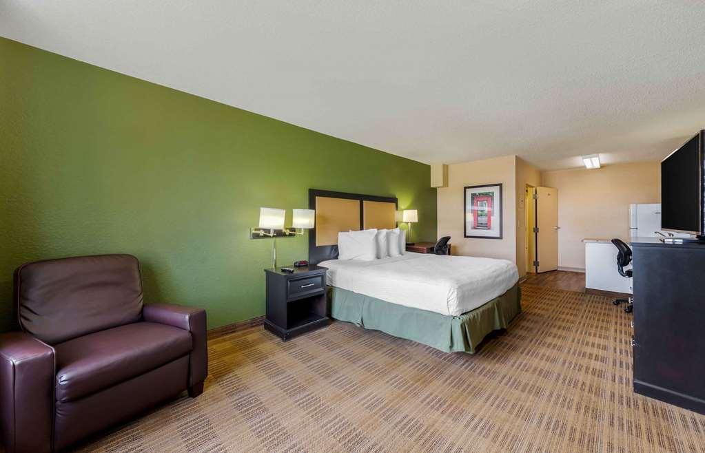 Extended Stay America Suites - Fort Lauderdale - Cypress Creek - Andrews Ave Oakland Park Room photo