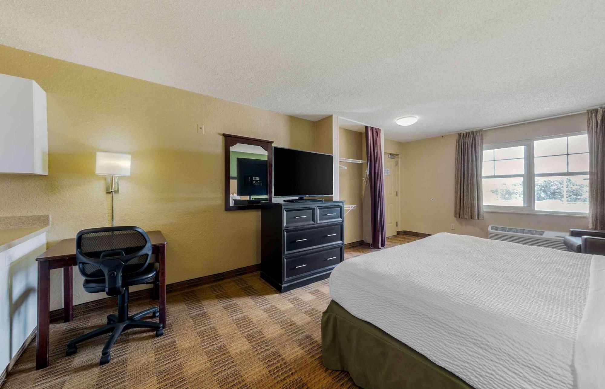 Extended Stay America Suites - Fort Lauderdale - Cypress Creek - Andrews Ave Oakland Park Exterior photo