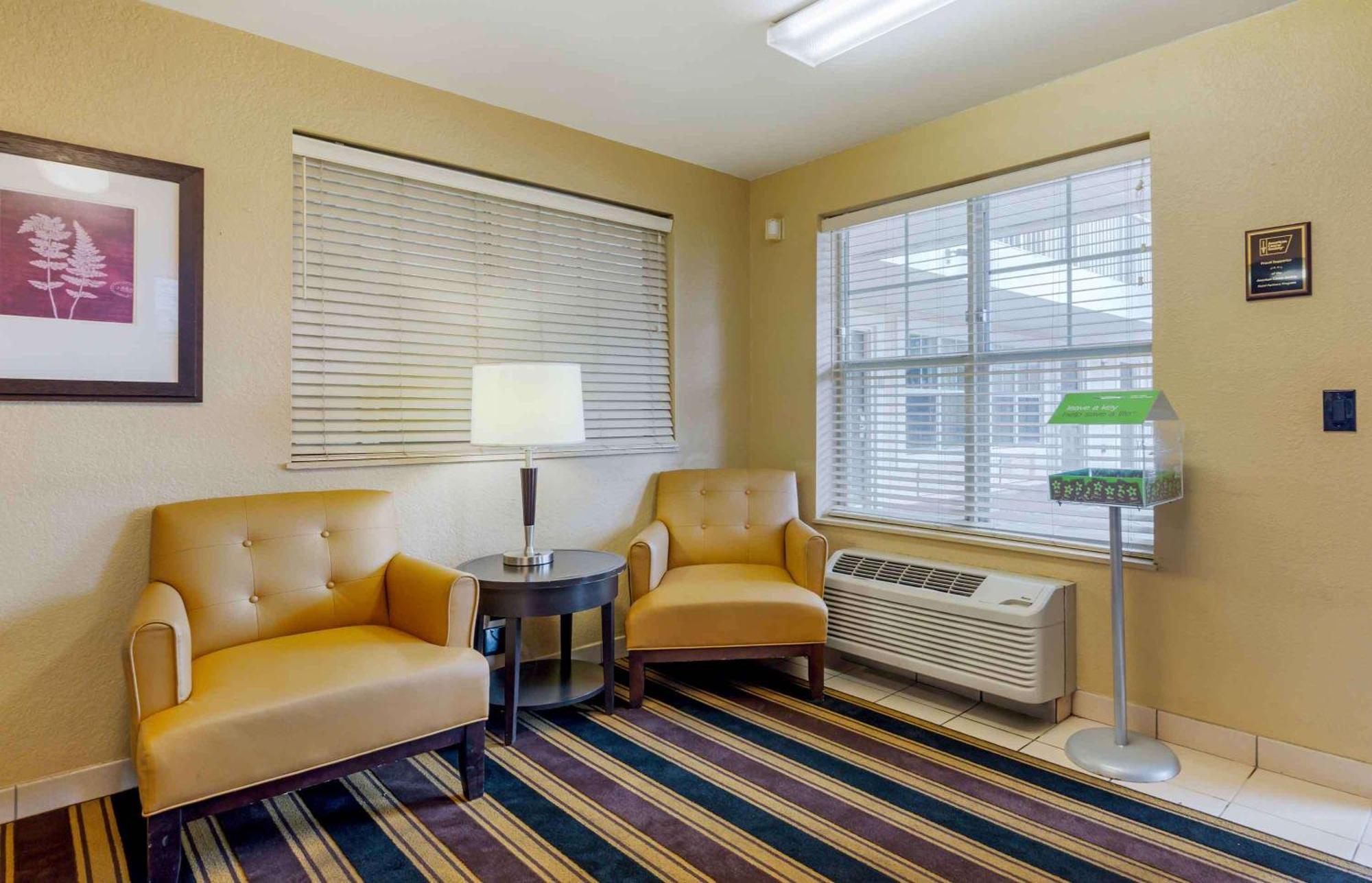 Extended Stay America Suites - Fort Lauderdale - Cypress Creek - Andrews Ave Oakland Park Exterior photo