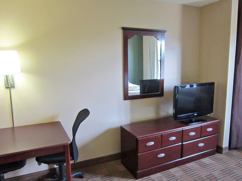 Extended Stay America Suites - Fort Lauderdale - Cypress Creek - Andrews Ave Oakland Park Exterior photo