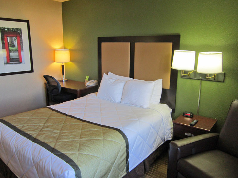 Extended Stay America Suites - Fort Lauderdale - Cypress Creek - Andrews Ave Oakland Park Exterior photo