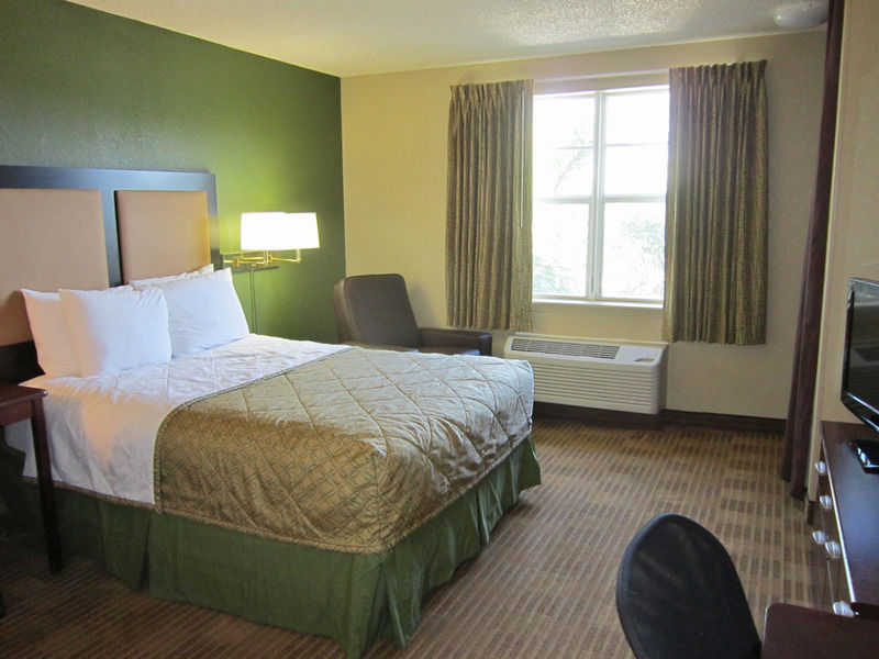 Extended Stay America Suites - Fort Lauderdale - Cypress Creek - Andrews Ave Oakland Park Exterior photo